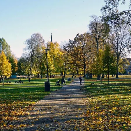 Cozy & Warm In The Middle Of Gruenerlokka Lägenhet